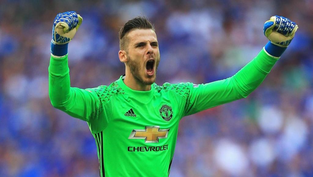  阿雅克肖门将神勇发挥，多次扑救保住平局果实